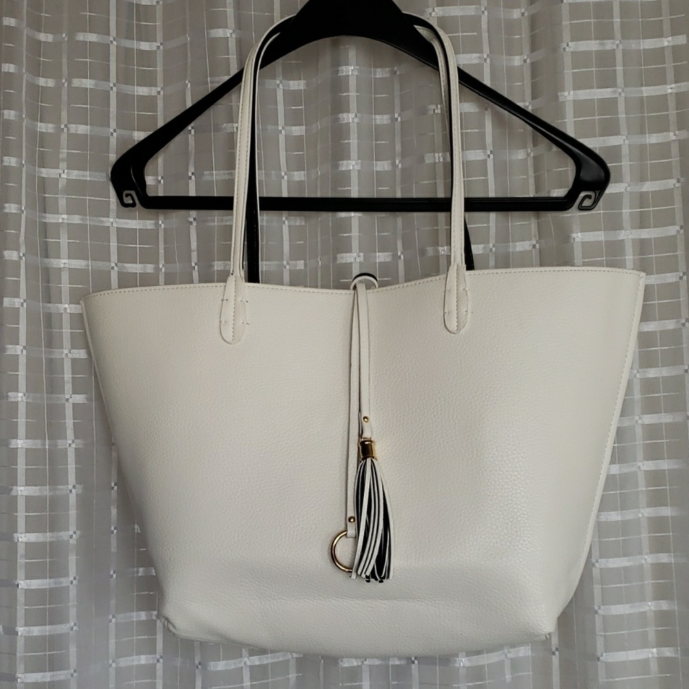 Reversible MSC shoulder bags